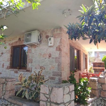 Altin Skrapari Guesthouse Ksamil Exteriér fotografie