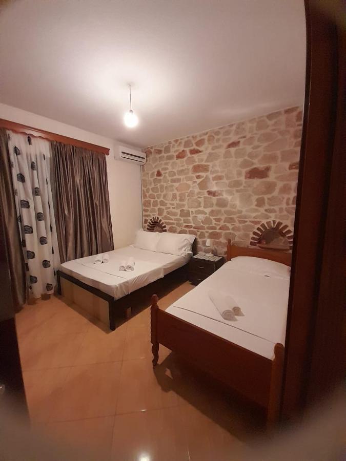Altin Skrapari Guesthouse Ksamil Pokoj fotografie