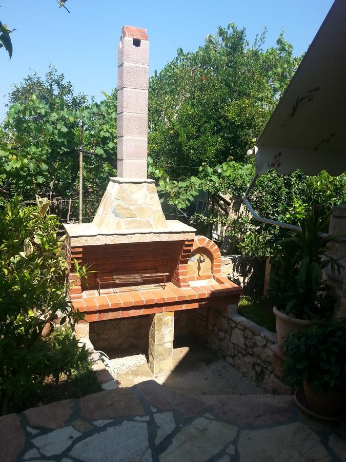 Altin Skrapari Guesthouse Ksamil Exteriér fotografie