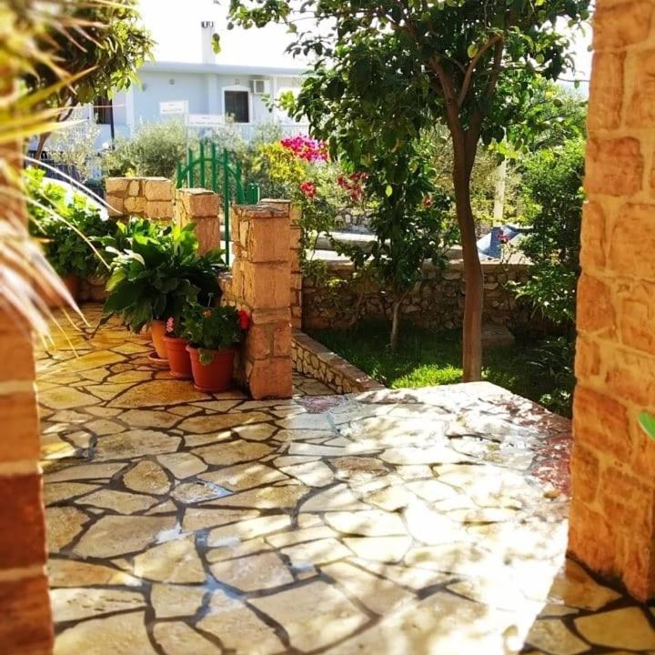 Altin Skrapari Guesthouse Ksamil Exteriér fotografie